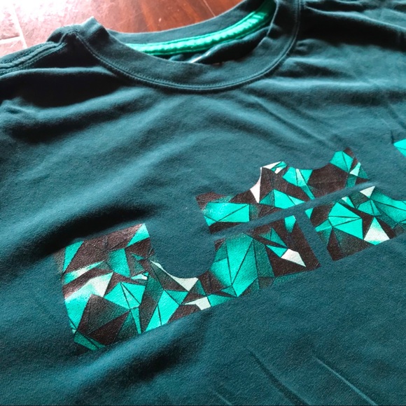 NWOT - Men’s LJ Nike Dri-fit - Picture 2 of 4